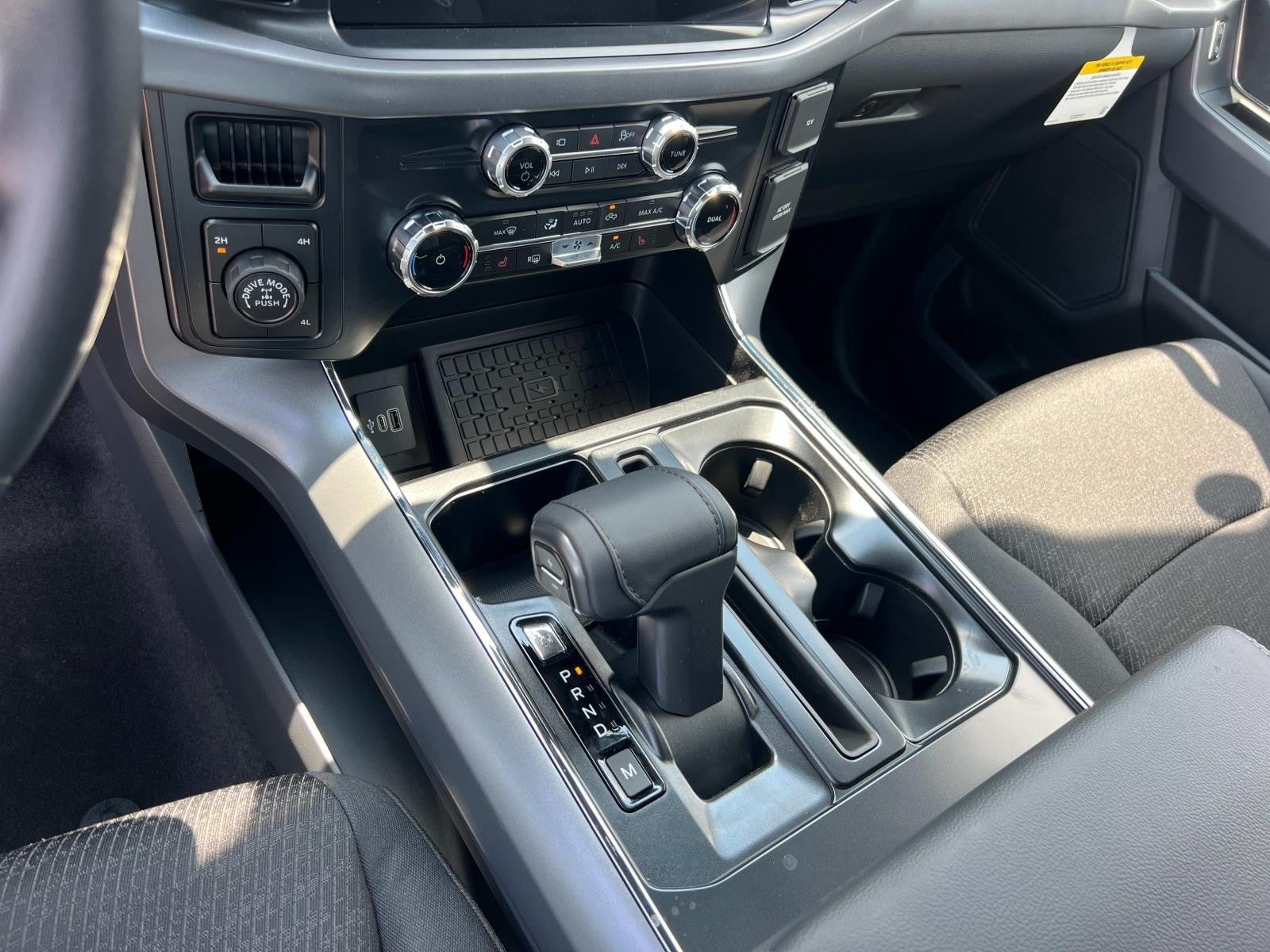 2025 Ford F-150 XLT 4WD SUPERCREW 5.5' BO