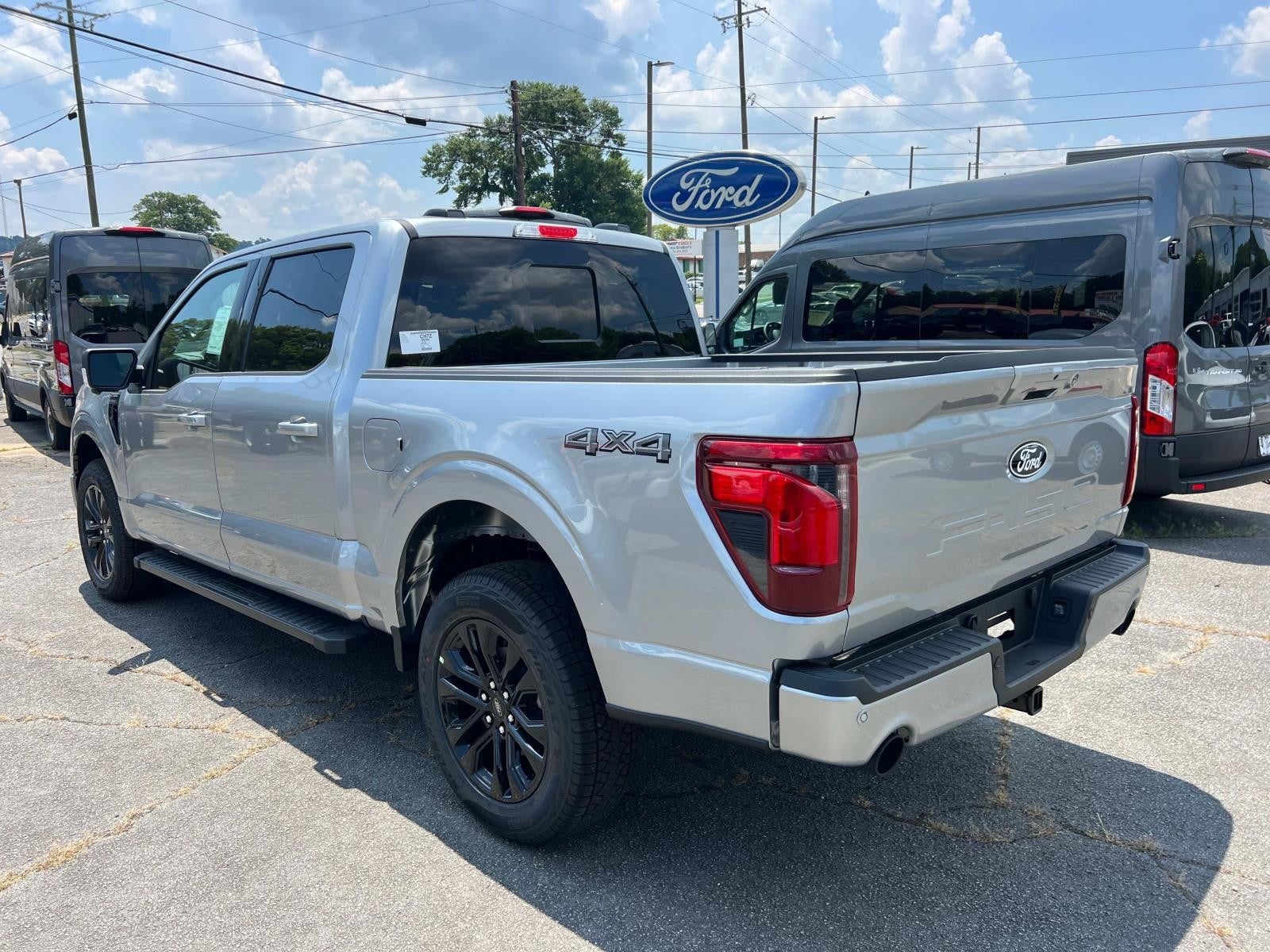 2025 Ford F-150 XLT 4WD SUPERCREW 5.5' BO