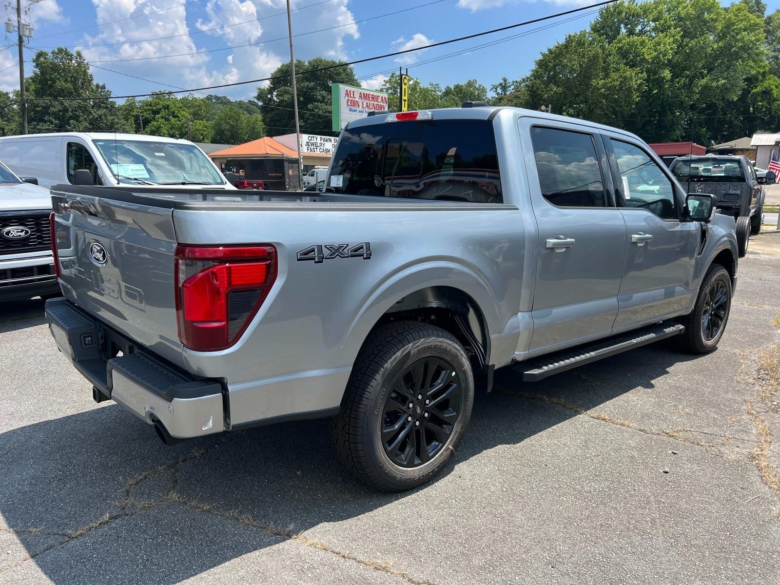 2025 Ford F-150 XLT 4WD SUPERCREW 5.5' BO