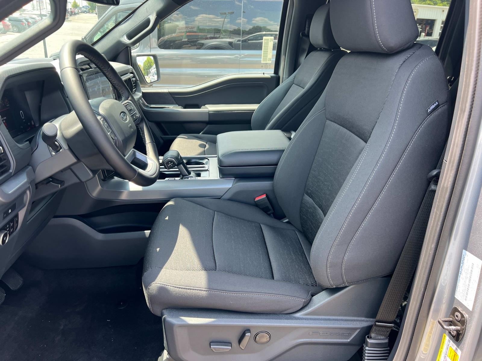 2025 Ford F-150 XLT 4WD SUPERCREW 5.5' BO