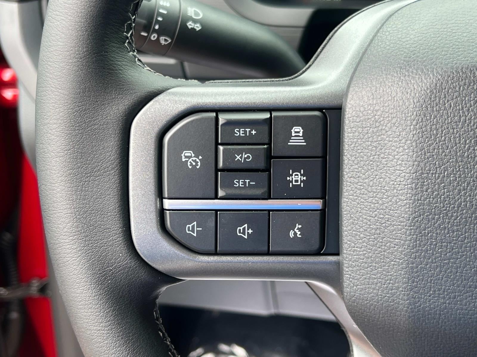 2025 Ford F-150 XLT 4WD SUPERCREW 5.5' BO