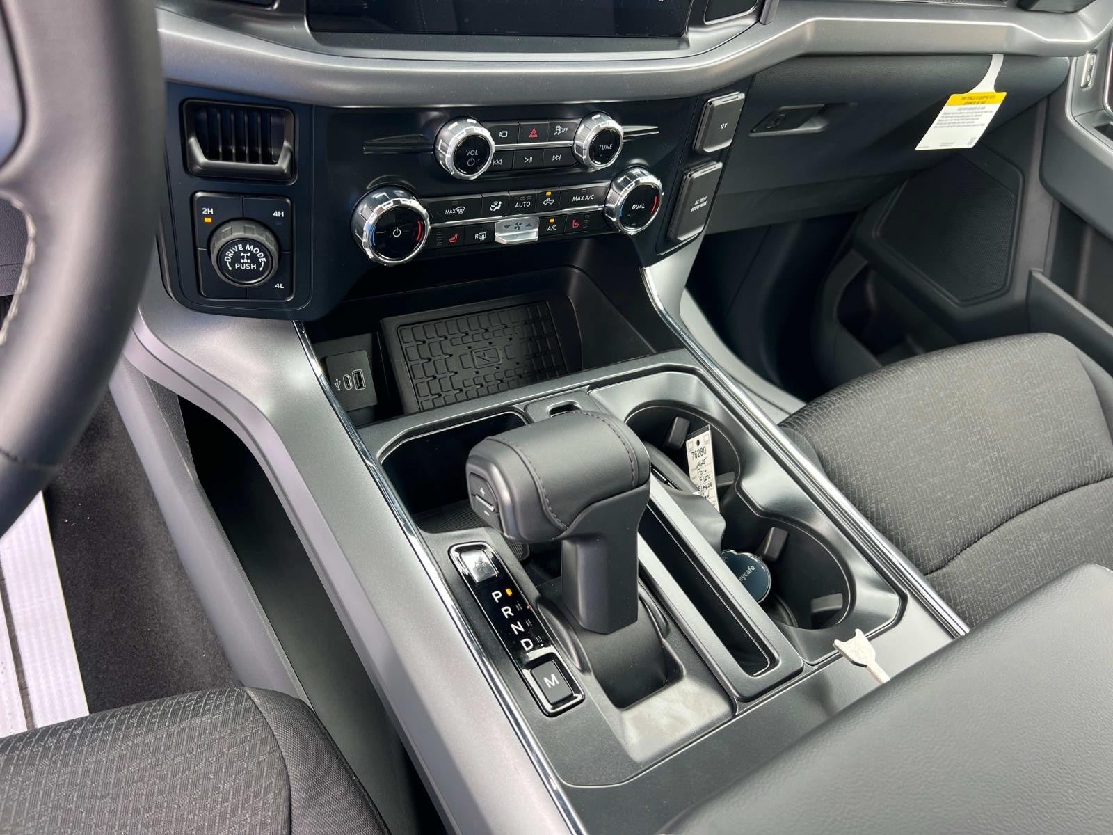 2025 Ford F-150 XLT 4WD SUPERCREW 5.5' BO