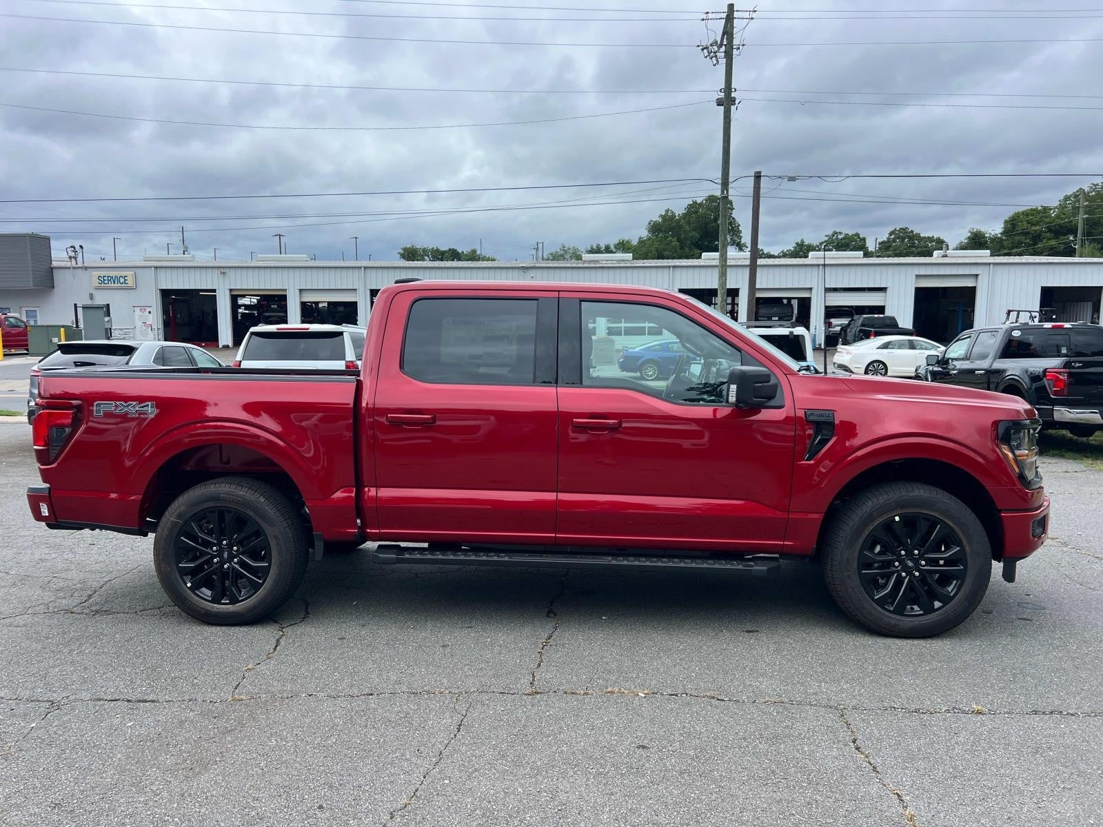 2025 Ford F-150 XLT 4WD SUPERCREW 5.5' BO