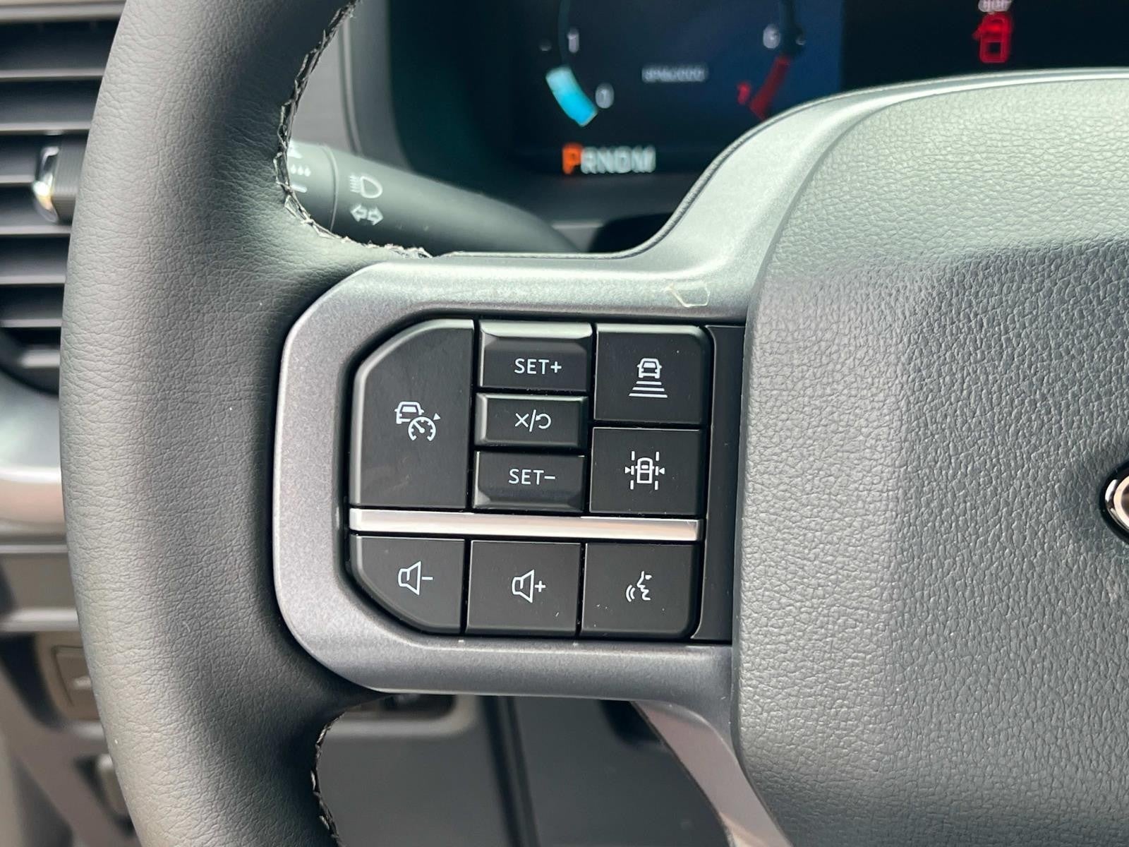 2025 Ford F-150 XLT 4WD SUPERCREW 5.5' BO