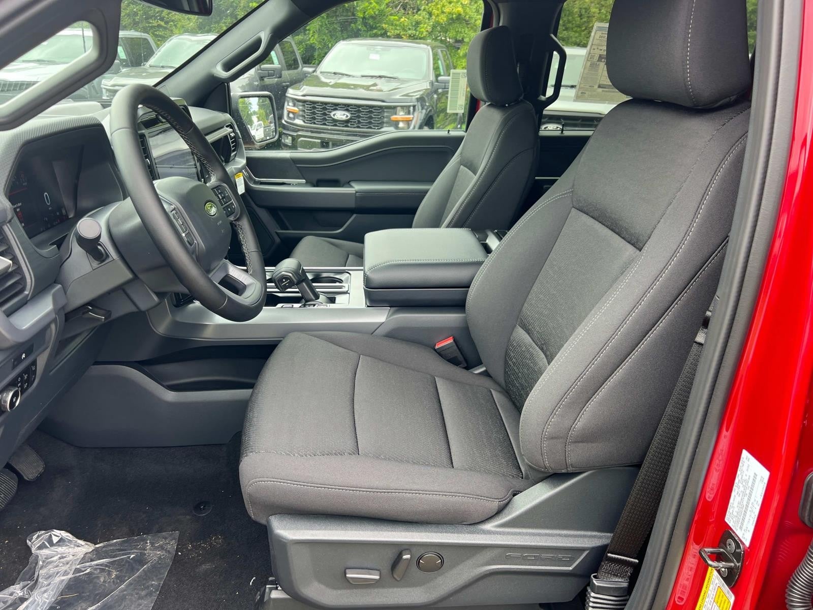 2025 Ford F-150 XLT 4WD SUPERCREW 5.5' BO