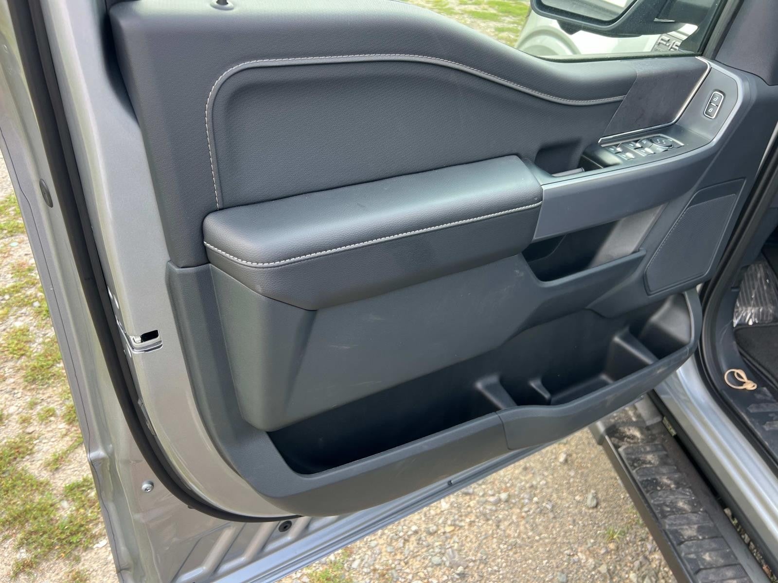 2025 Ford F-150 XLT 4WD SUPERCREW 5.5' BO