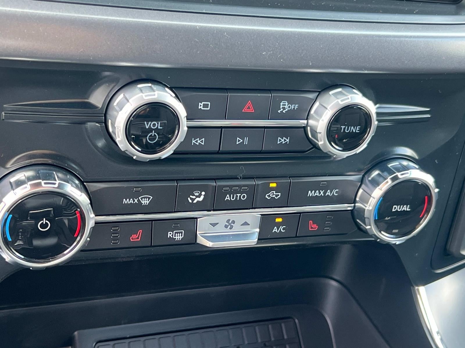 2025 Ford F-150 XLT 4WD SUPERCREW 5.5' BO