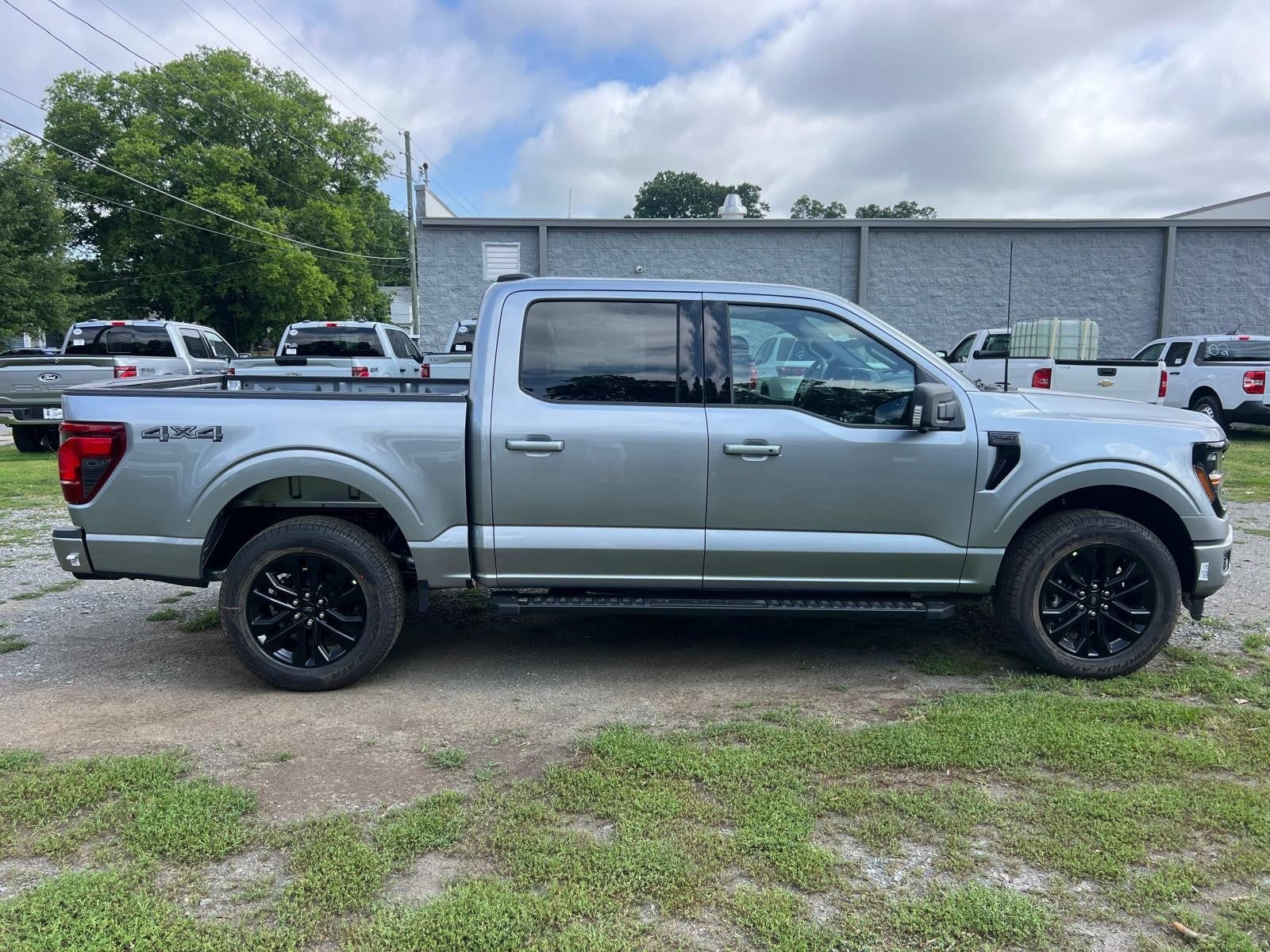 2025 Ford F-150 XLT 4WD SUPERCREW 5.5' BO