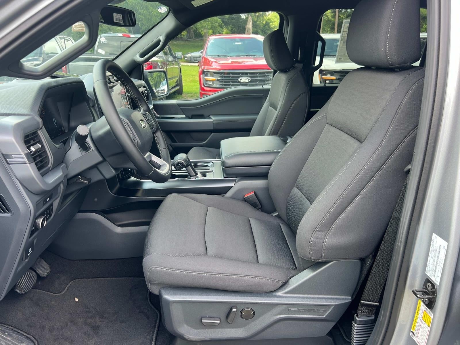 2025 Ford F-150 XLT 4WD SUPERCREW 5.5' BO