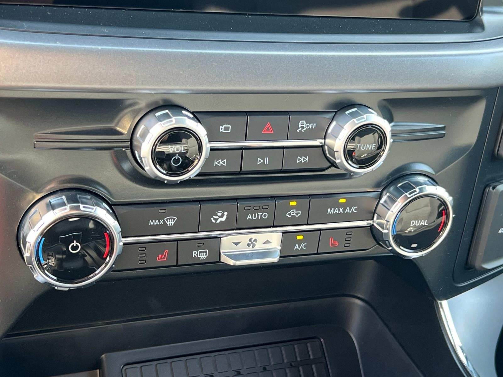 2025 Ford F-150 XLT 4WD SUPERCREW 5.5' BO