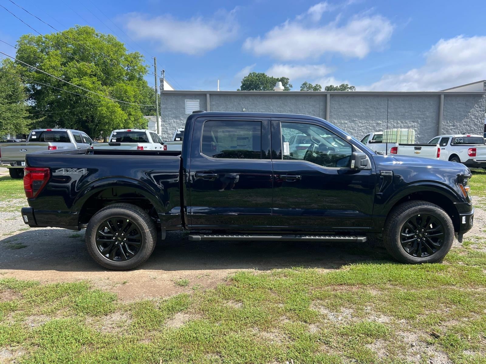 2025 Ford F-150 XLT 4WD SUPERCREW 5.5' BO