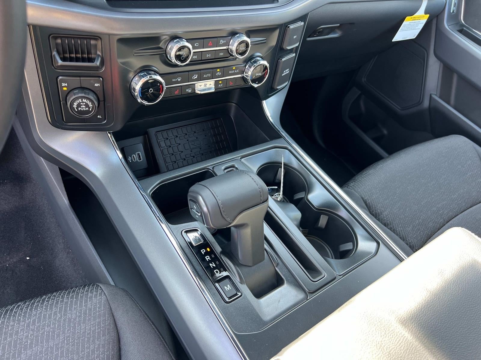 2025 Ford F-150 XLT 4WD SUPERCREW 5.5' BO