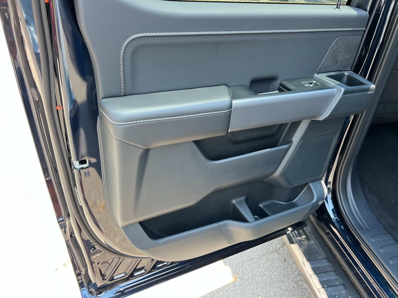 2025 Ford F-150 XLT 4WD SUPERCREW 5.5' BO