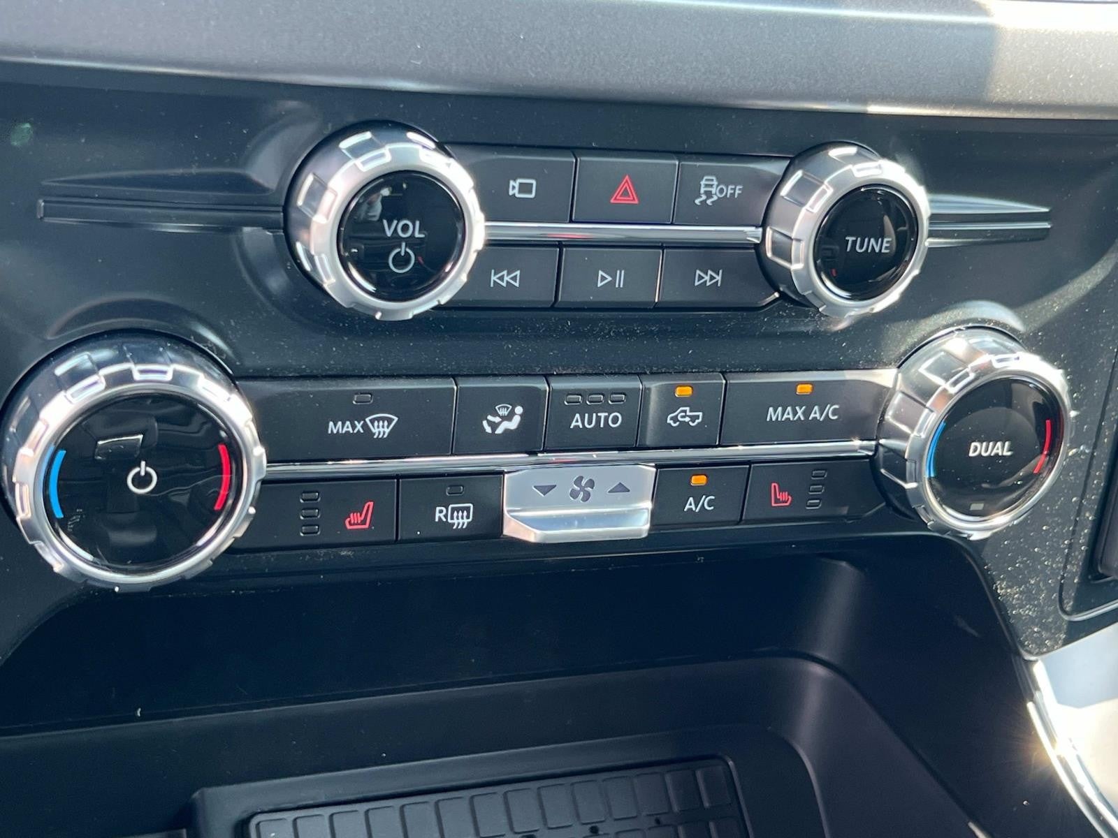 2025 Ford F-150 XLT 4WD SUPERCREW 5.5' BO