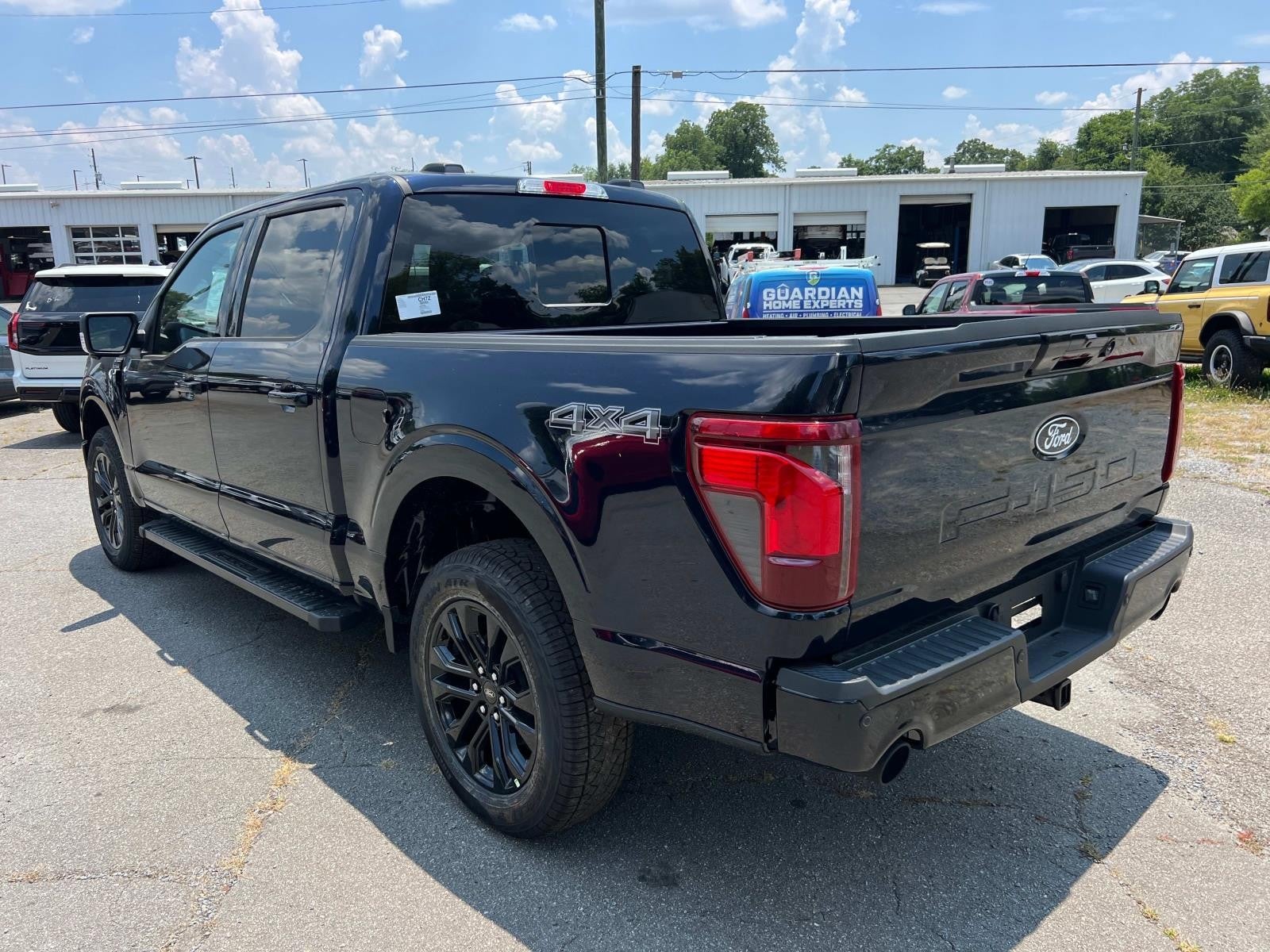 2025 Ford F-150 XLT 4WD SUPERCREW 5.5' BO