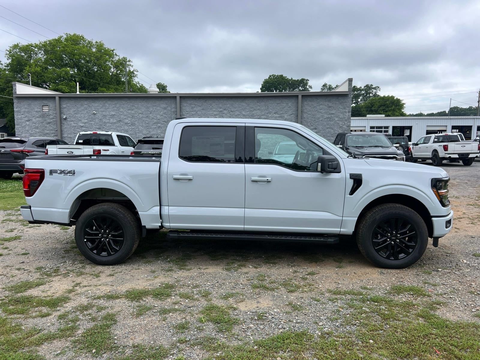 2025 Ford F-150 XLT 4WD SUPERCREW 5.5' BO