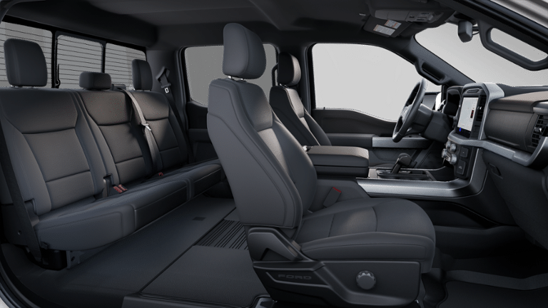 2025 Ford F-150 XLT 4WD SUPERCREW 5.5' BO