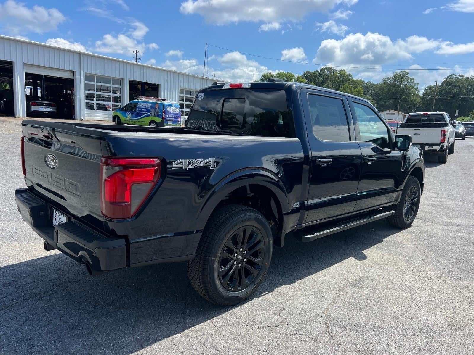 2025 Ford F-150 XLT 4WD SUPERCREW 5.5' BO