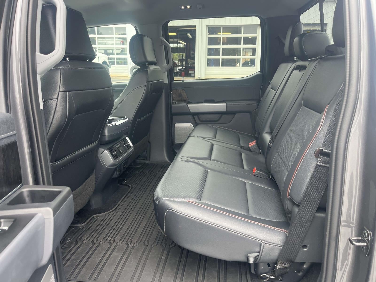 2023 Ford F-150 LARIAT 4WD SUPERCREW 5.5'