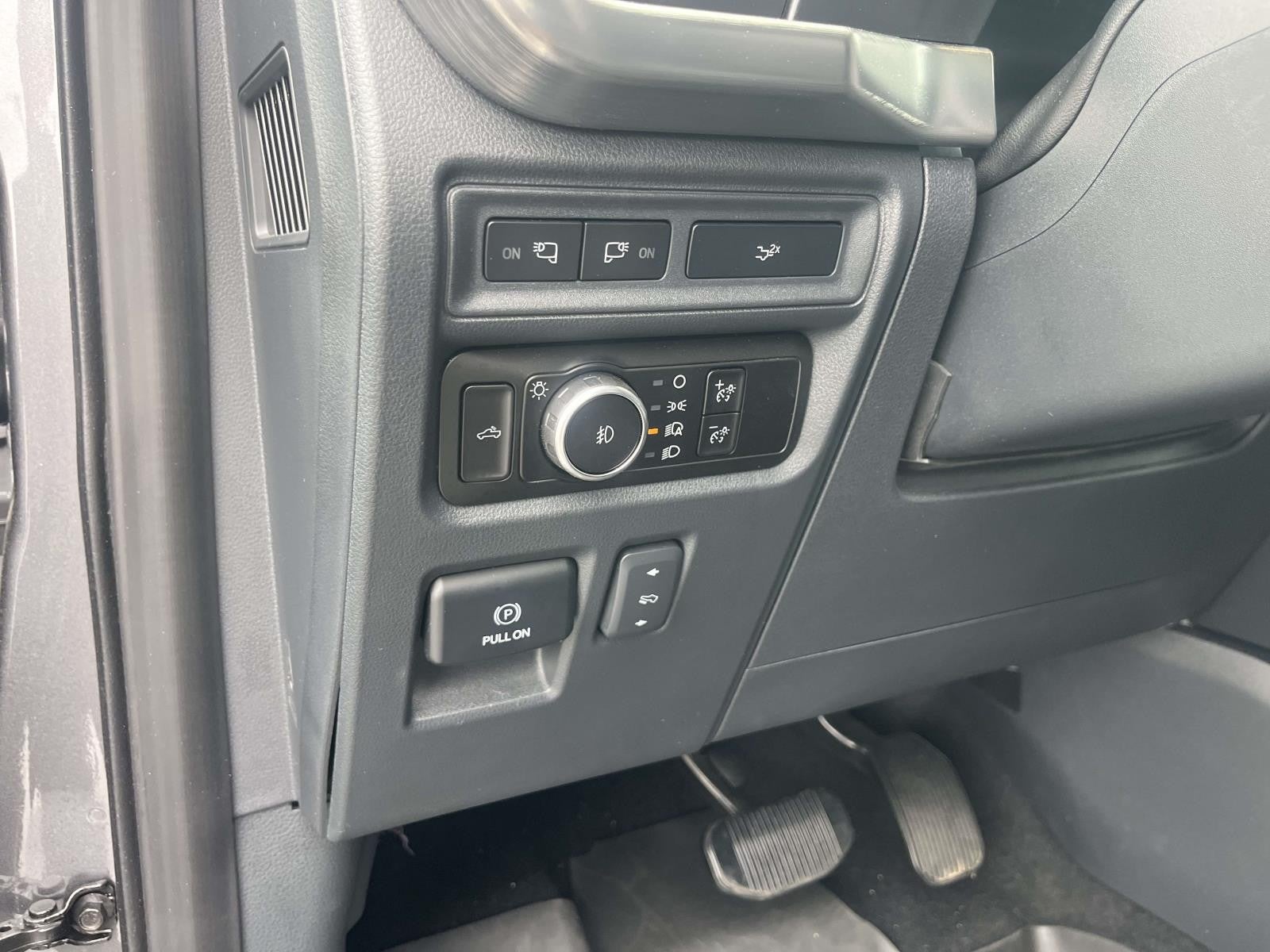 2023 Ford F-150 LARIAT 4WD SUPERCREW 5.5'