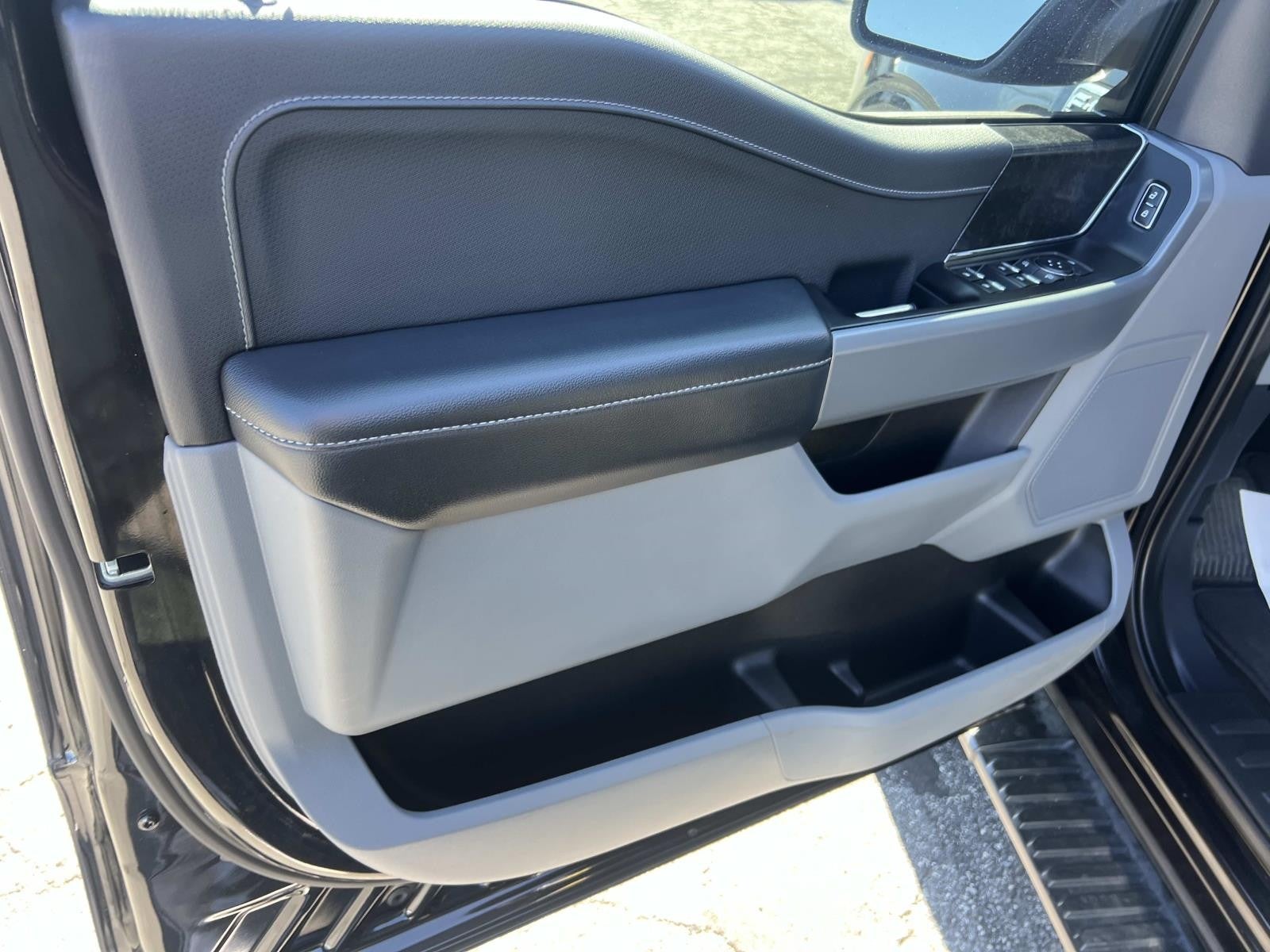 2022 Ford F-150 XLT 4WD SUPERCREW 5.5' BO