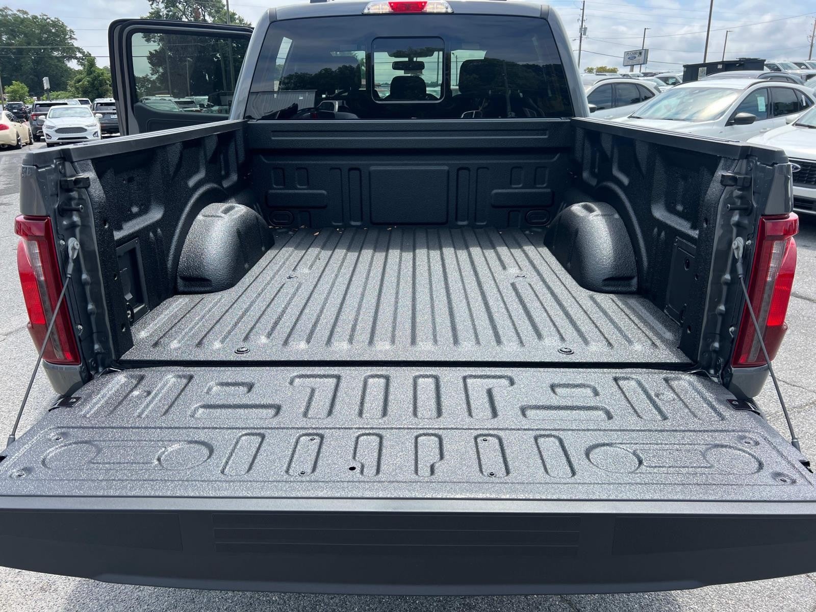 2025 Ford F-150 XLT 4WD SUPERCREW 5.5' BO