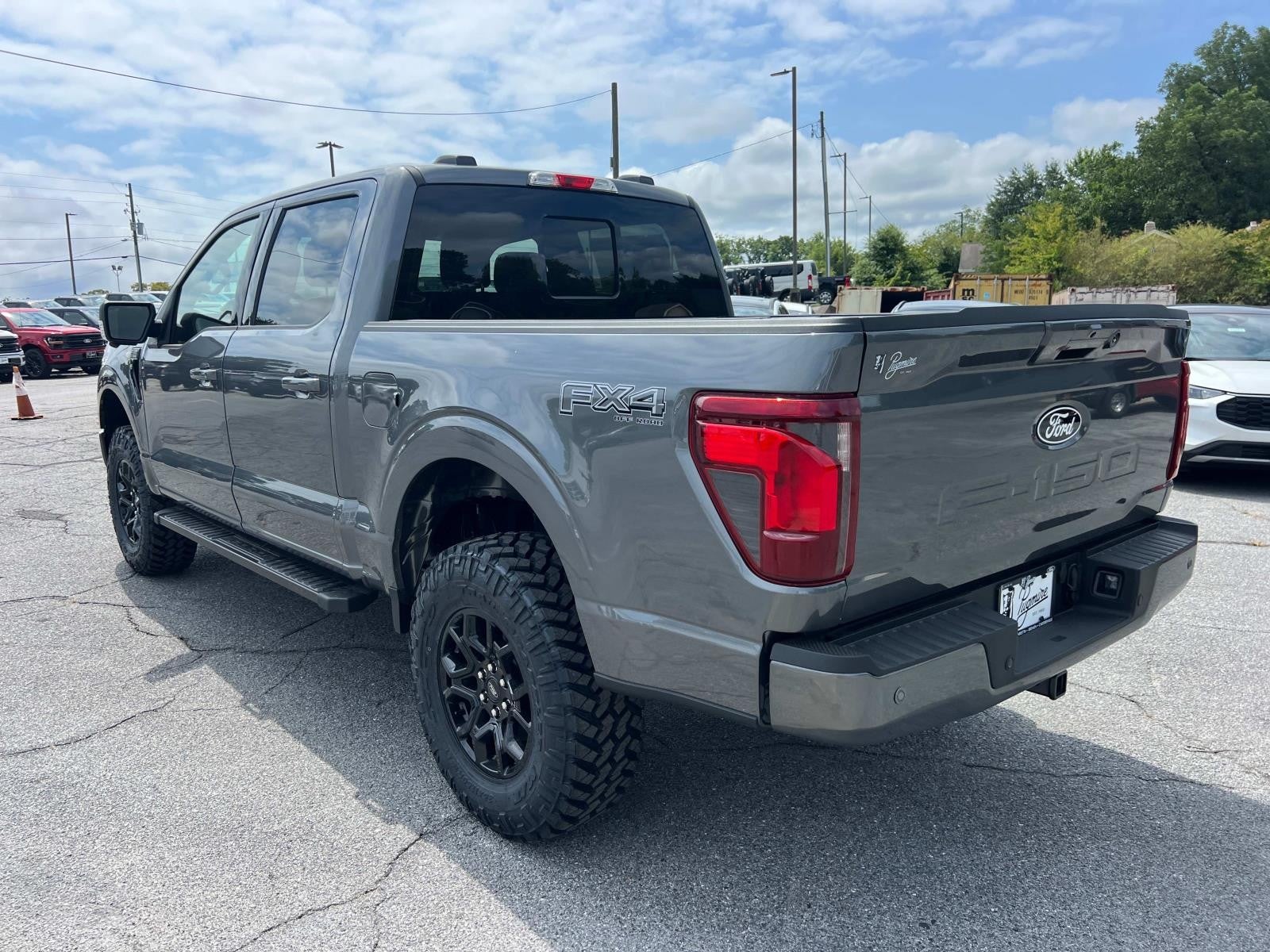 2025 Ford F-150 XLT 4WD SUPERCREW 5.5' BO