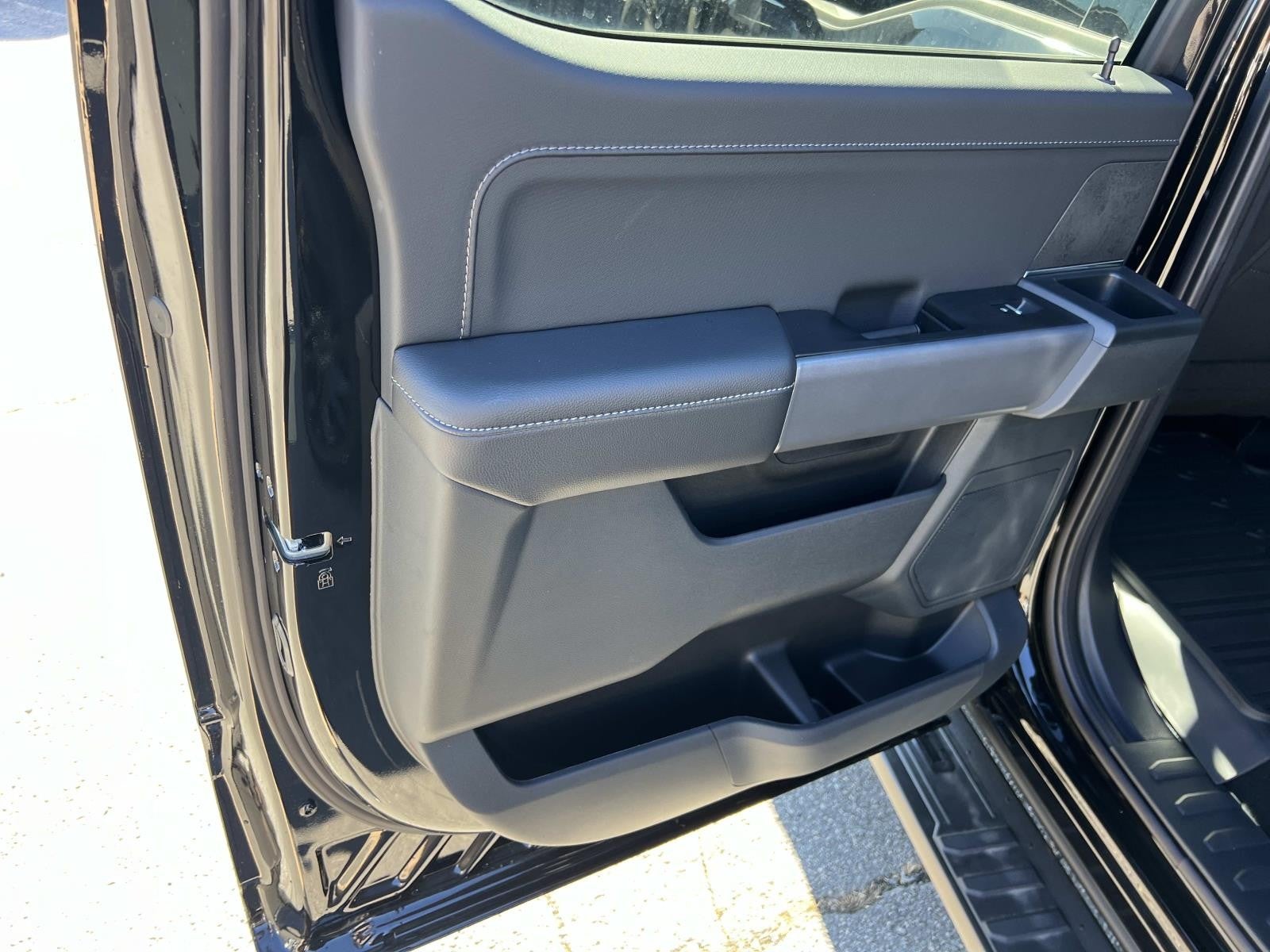 2025 Ford F-150 XLT 4WD SUPERCREW 5.5'