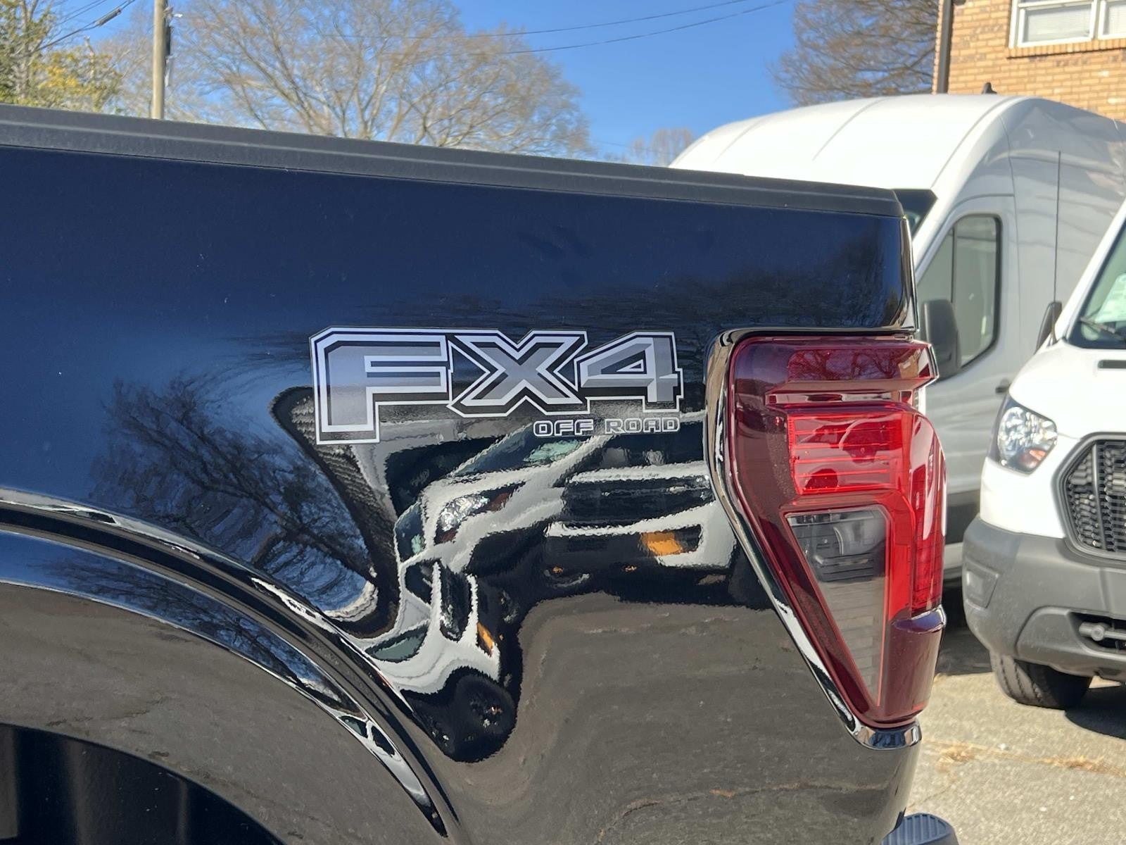 2025 Ford F-150 XLT 4WD SUPERCREW 5.5'