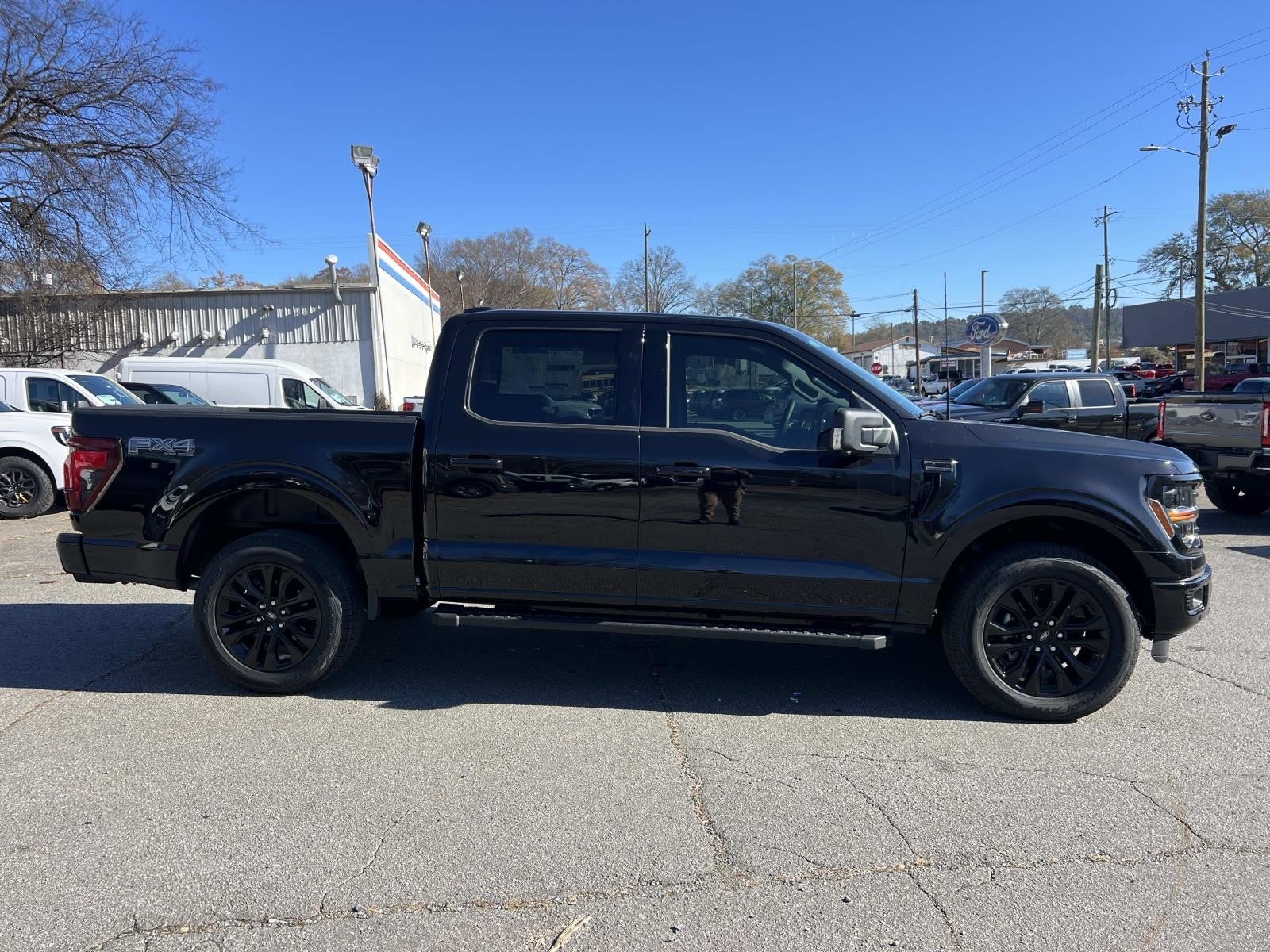 2025 Ford F-150 XLT 4WD SUPERCREW 5.5'