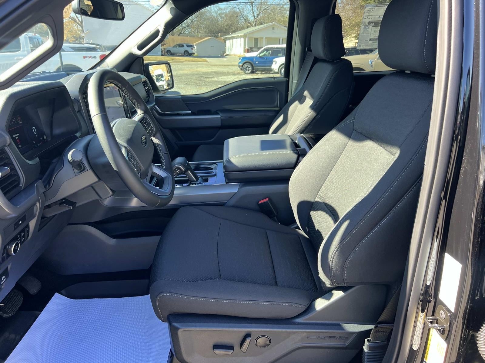 2025 Ford F-150 XLT 4WD SUPERCREW 5.5'