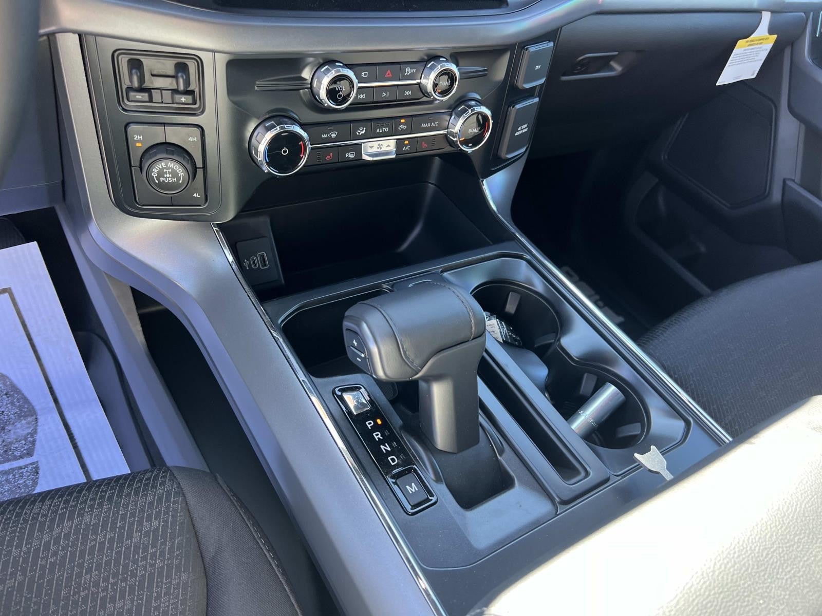 2025 Ford F-150 XLT 4WD SUPERCREW 5.5' BO PUG PACKAGE