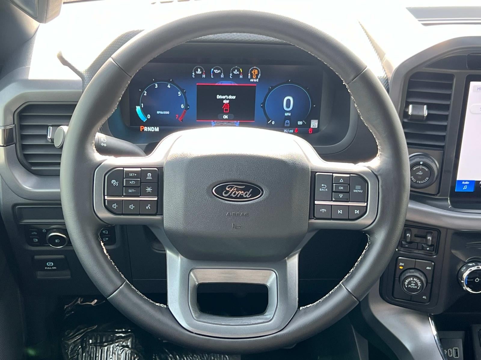 2025 Ford F-150 XLT 4WD SUPERCREW 5.5' BO