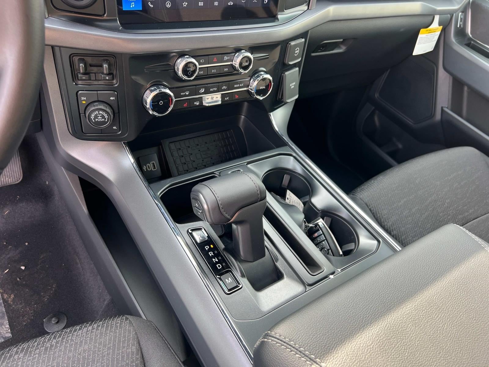 2025 Ford F-150 XLT 4WD SUPERCREW 5.5' BO