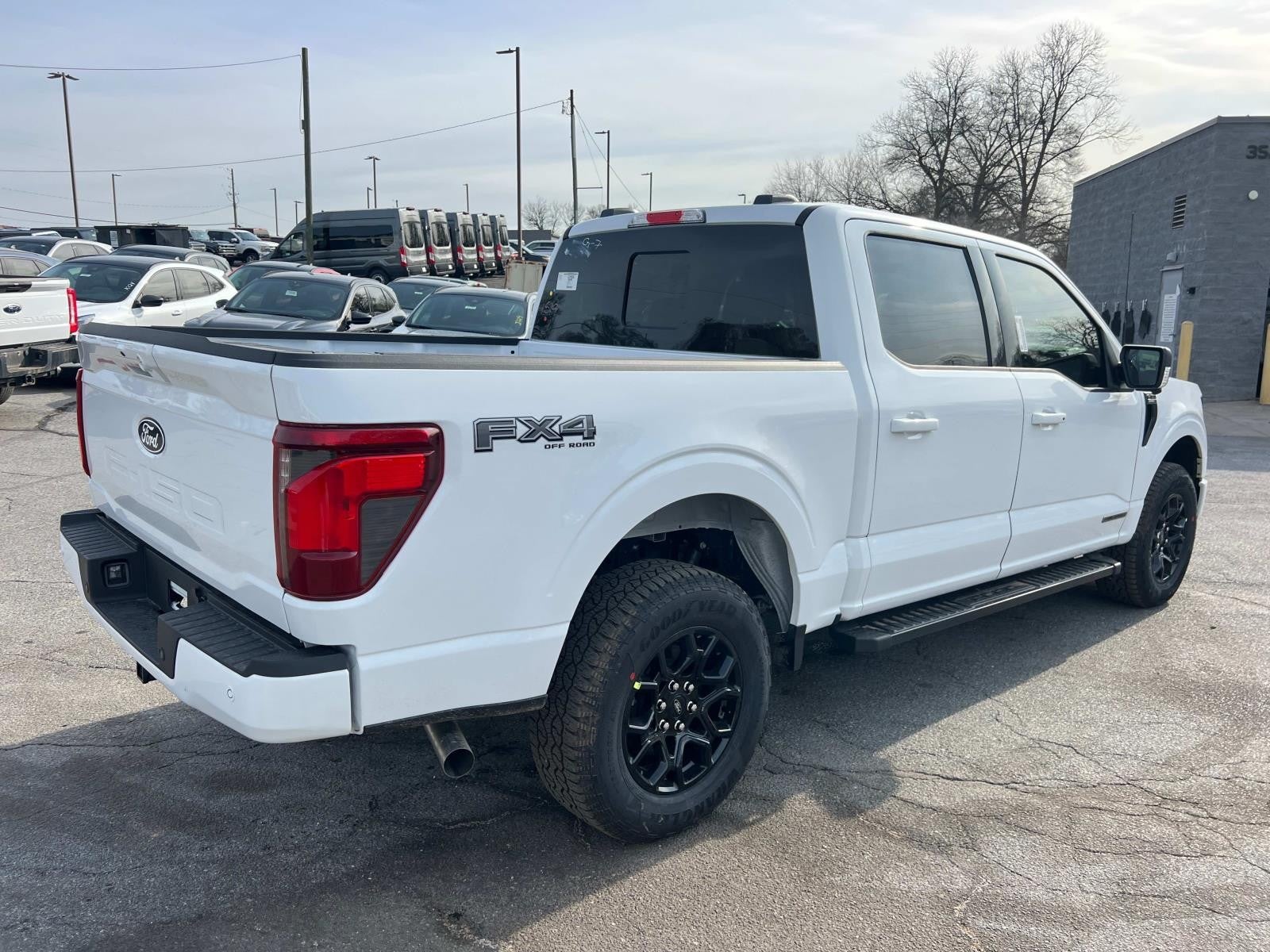 2025 Ford F-150 XLT 4WD SUPERCREW 5.5' BO
