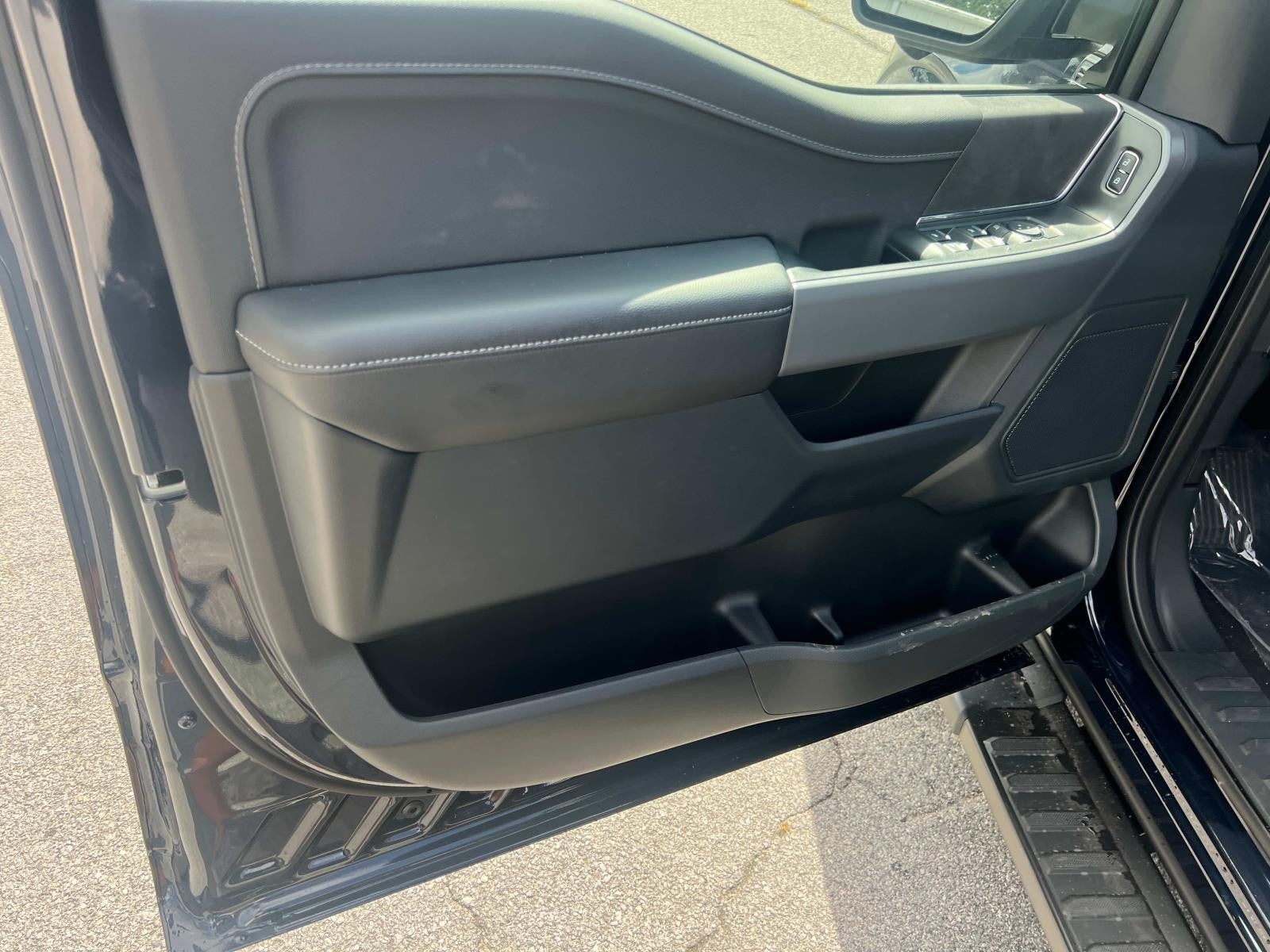 2025 Ford F-150 XLT 4WD SUPERCREW 5.5' BO