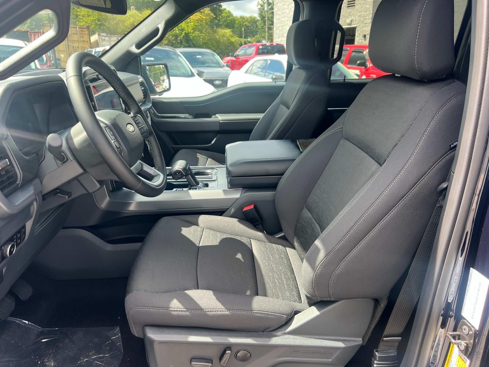 2025 Ford F-150 XLT 4WD SUPERCREW 5.5' BO