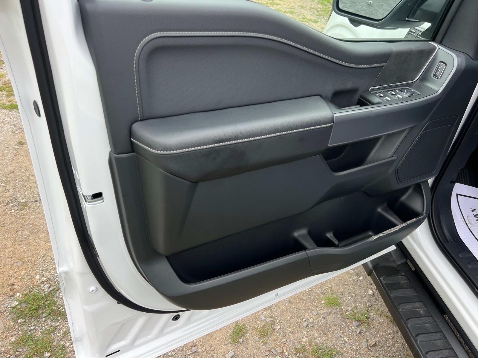 2025 Ford F-150 XLT 4WD SUPERCREW 5.5' BO