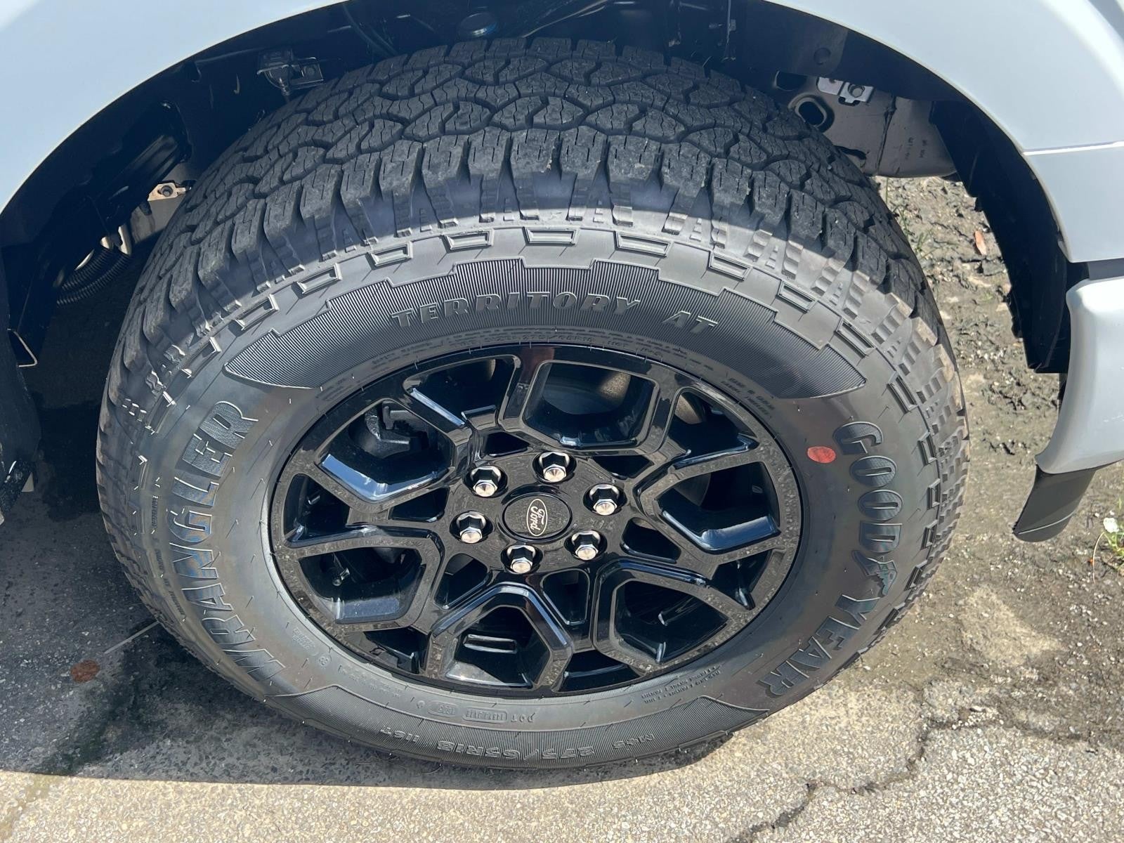 2025 Ford F-150 XLT 4WD SUPERCREW 5.5' BO