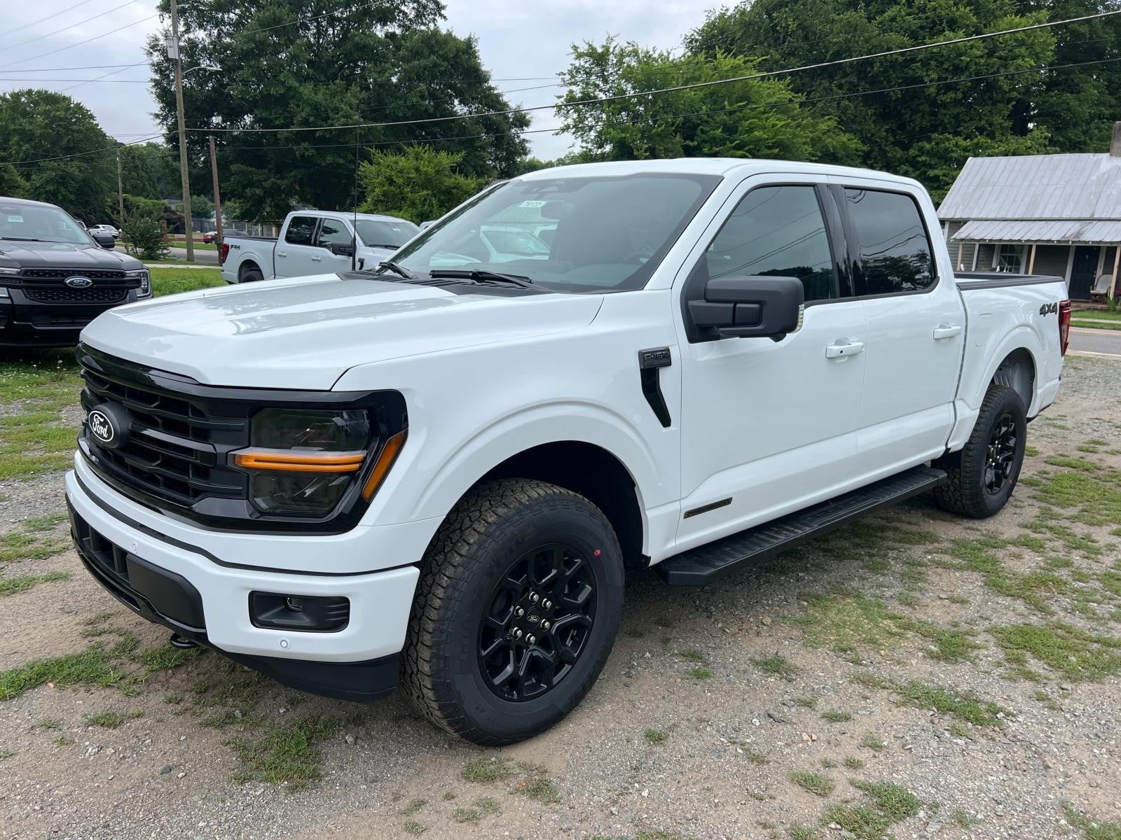 2025 Ford F-150 XLT 4WD SUPERCREW 5.5' BO