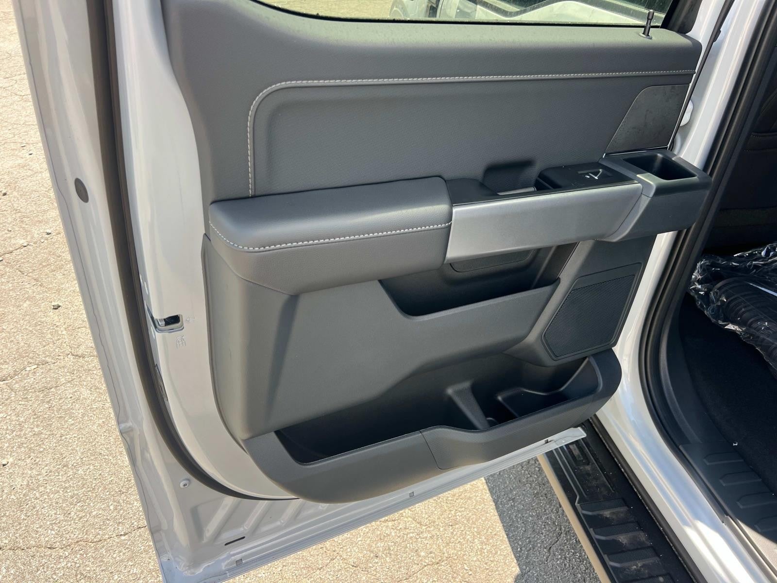 2025 Ford F-150 XLT 4WD SUPERCREW 5.5' BO