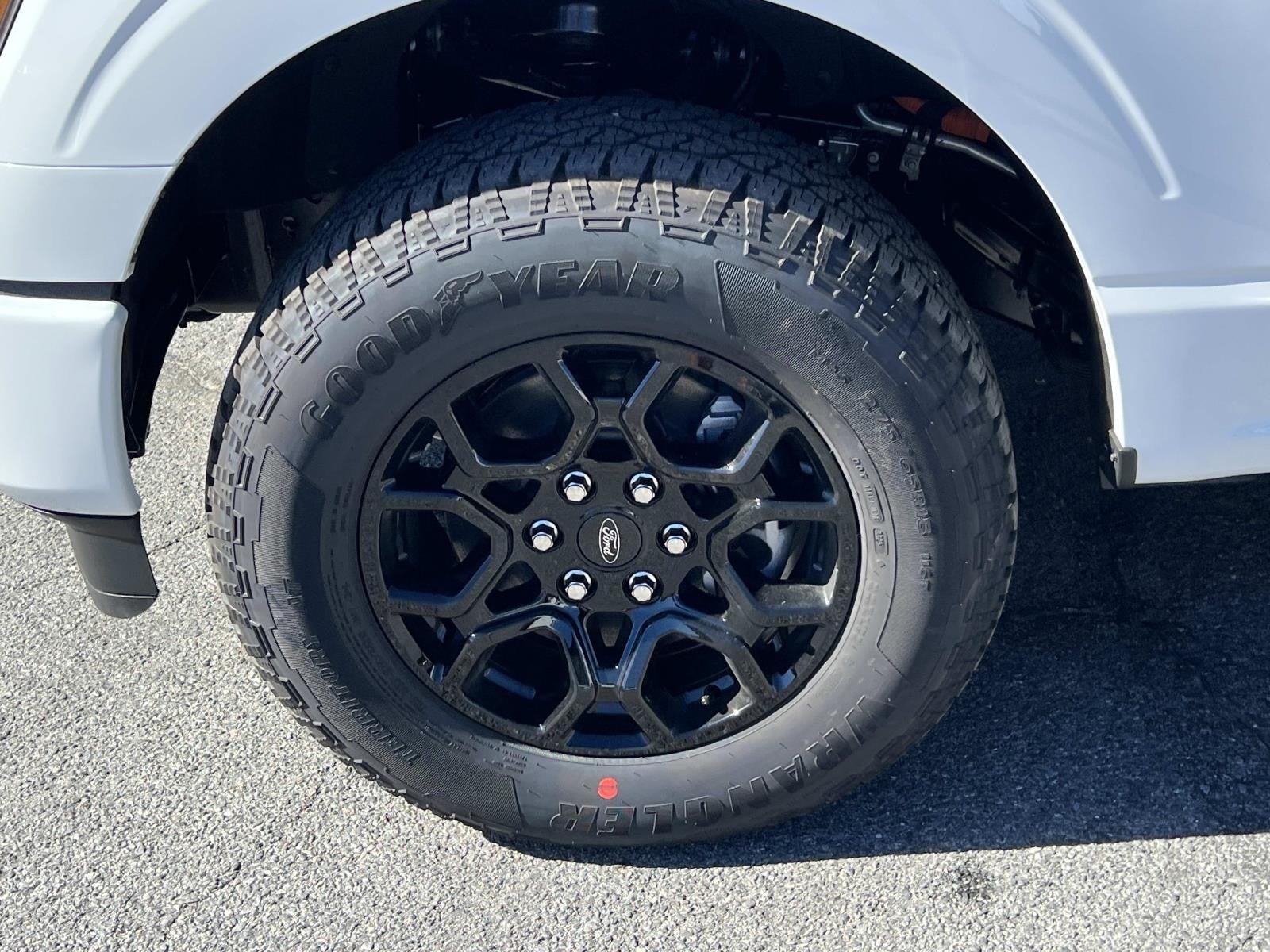 2025 Ford F-150 XLT 4WD SUPERCREW 5.5' BO