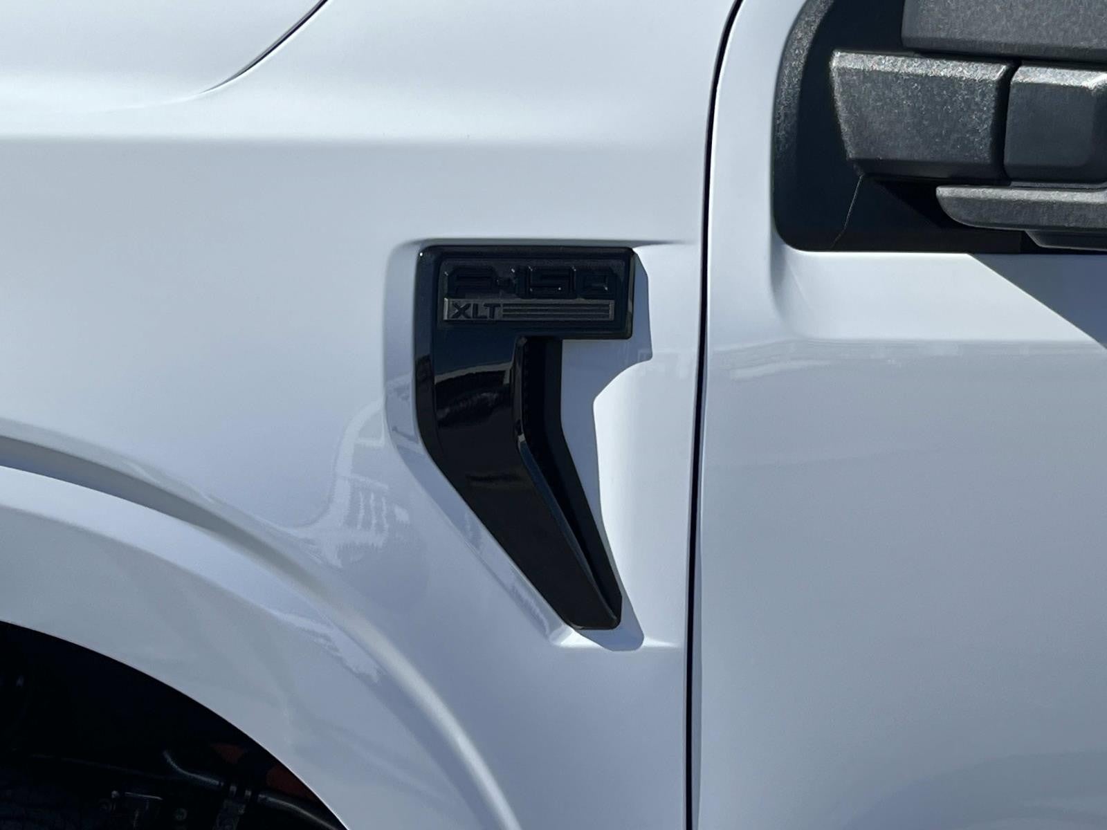 2025 Ford F-150 XLT 4WD SUPERCREW 5.5' BO