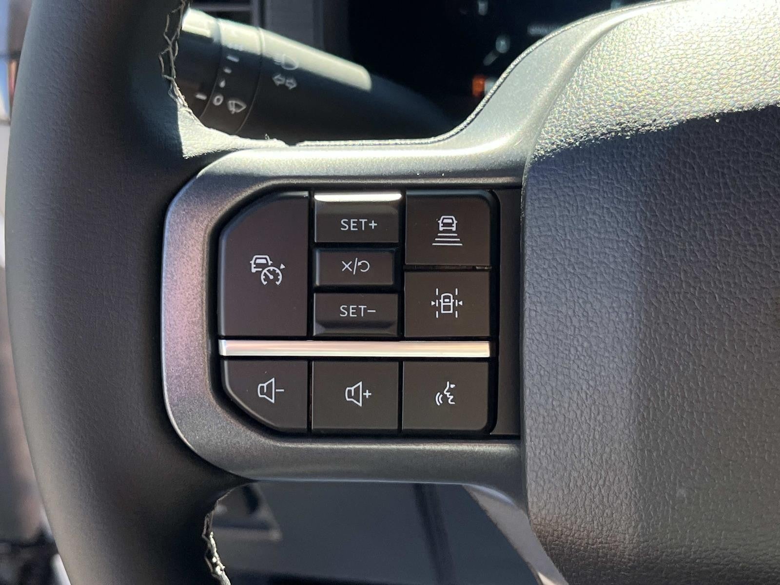 2025 Ford F-150 XLT 4WD SUPERCREW 5.5' BO