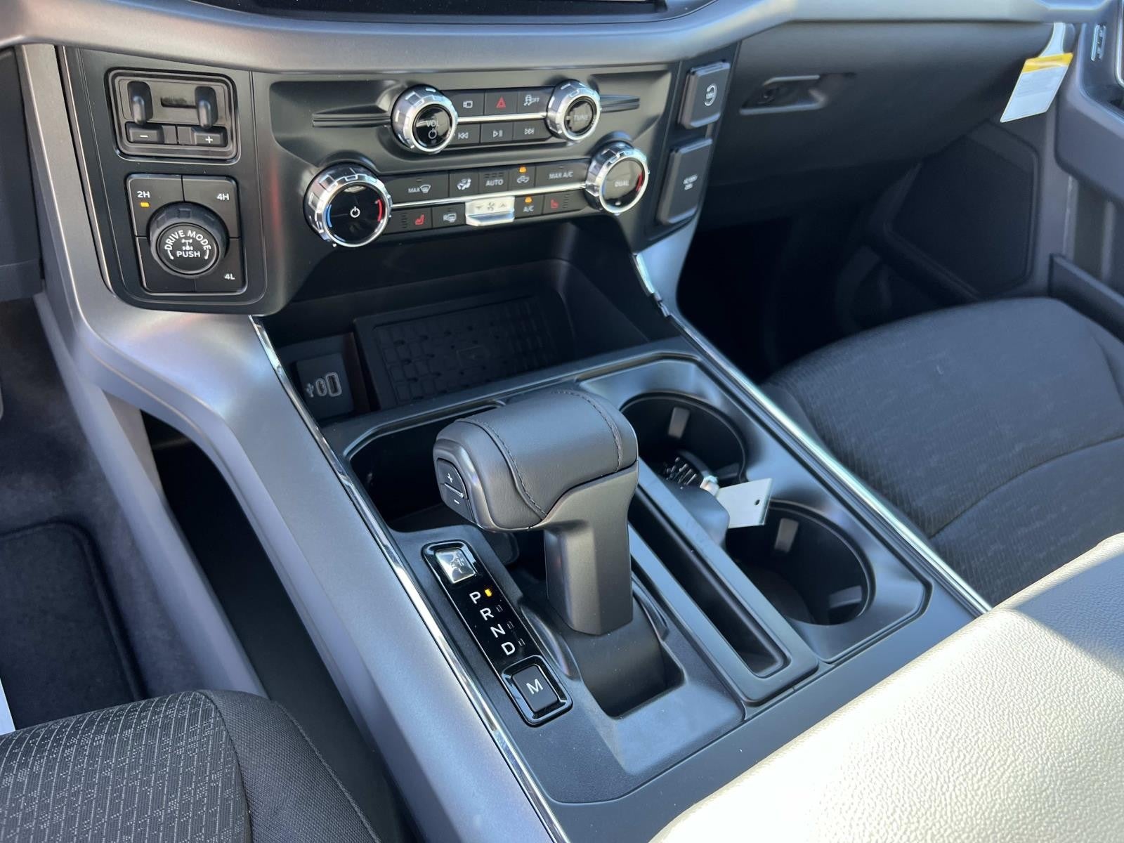 2025 Ford F-150 XLT 4WD SUPERCREW 5.5' BO