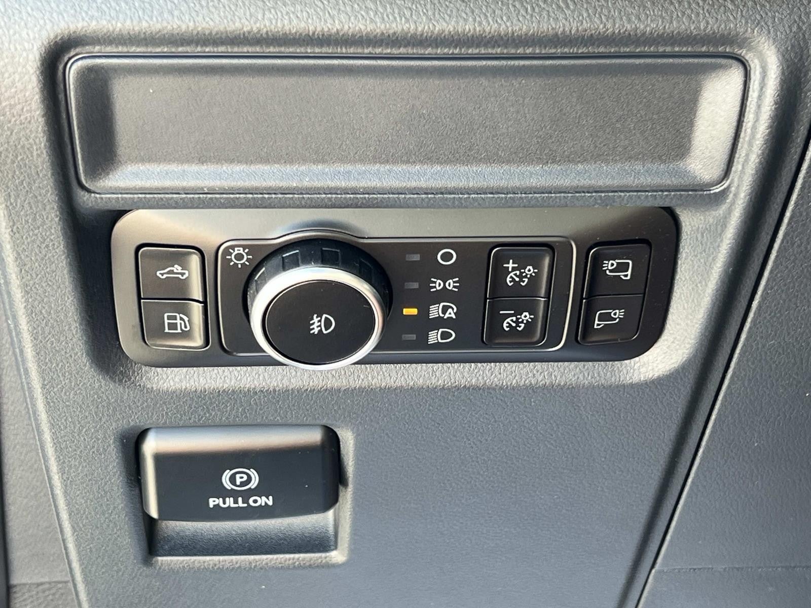 2025 Ford F-150 XLT 4WD SUPERCREW 5.5' BO