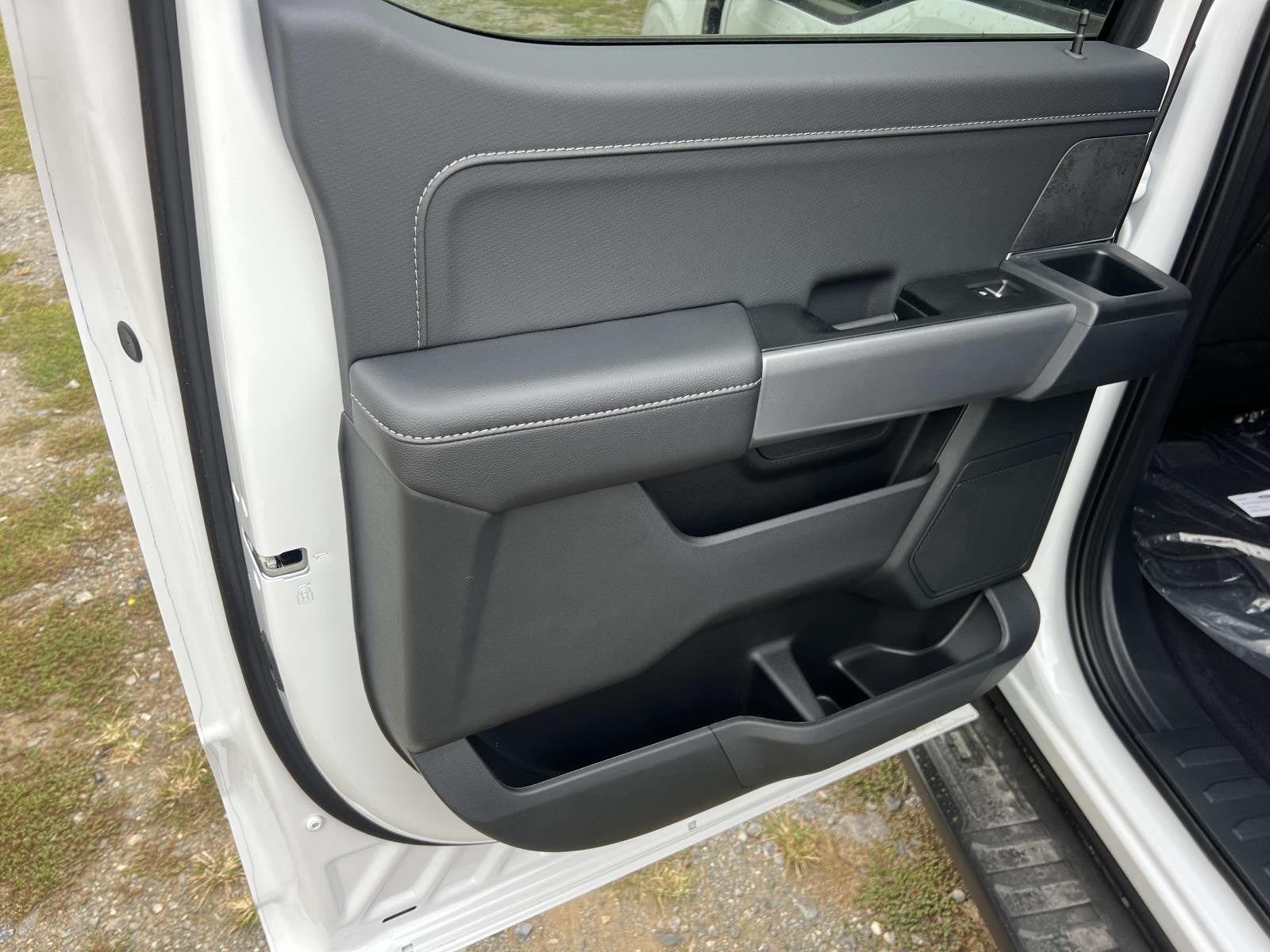 2025 Ford F-150 XLT 4WD SUPERCREW 5.5' BO