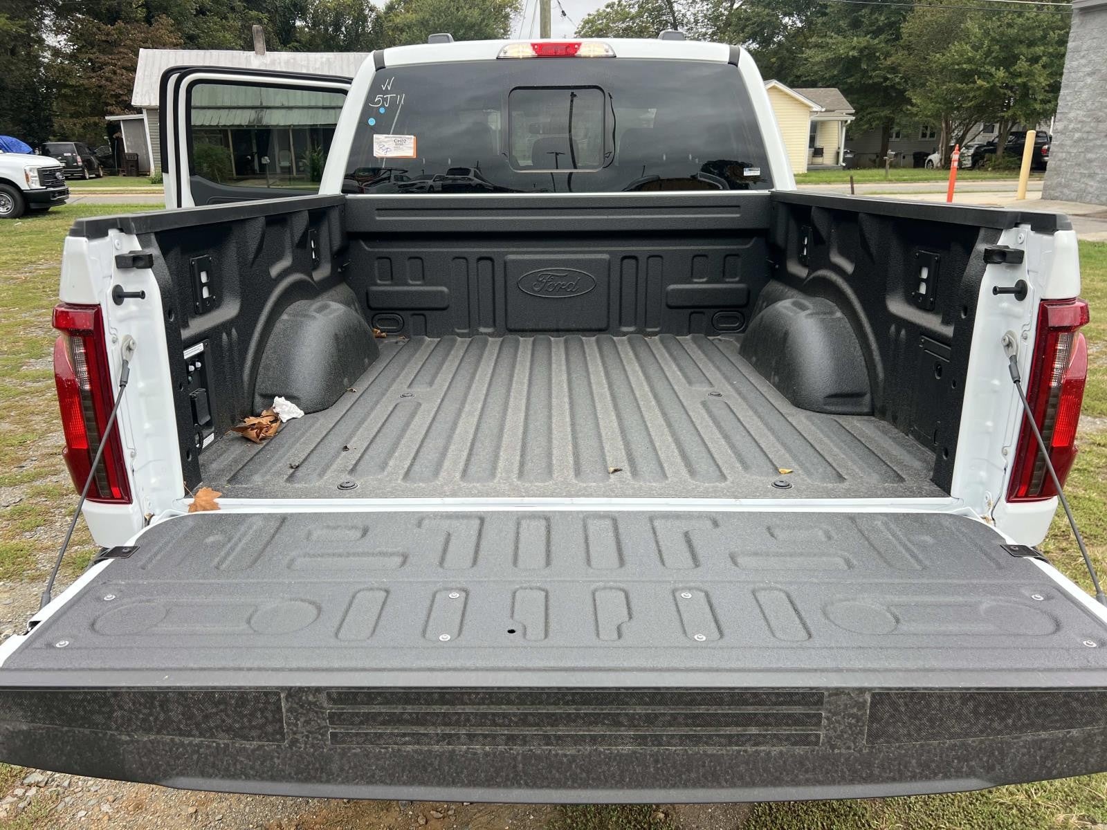 2025 Ford F-150 XLT 4WD SUPERCREW 5.5' BO