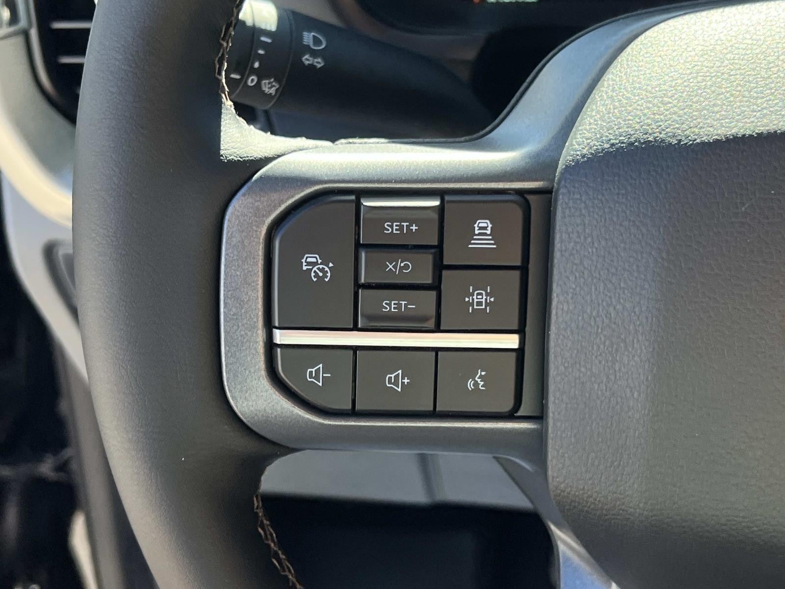 2025 Ford F-150 LARIAT 4WD SUPERCREW 5.5'