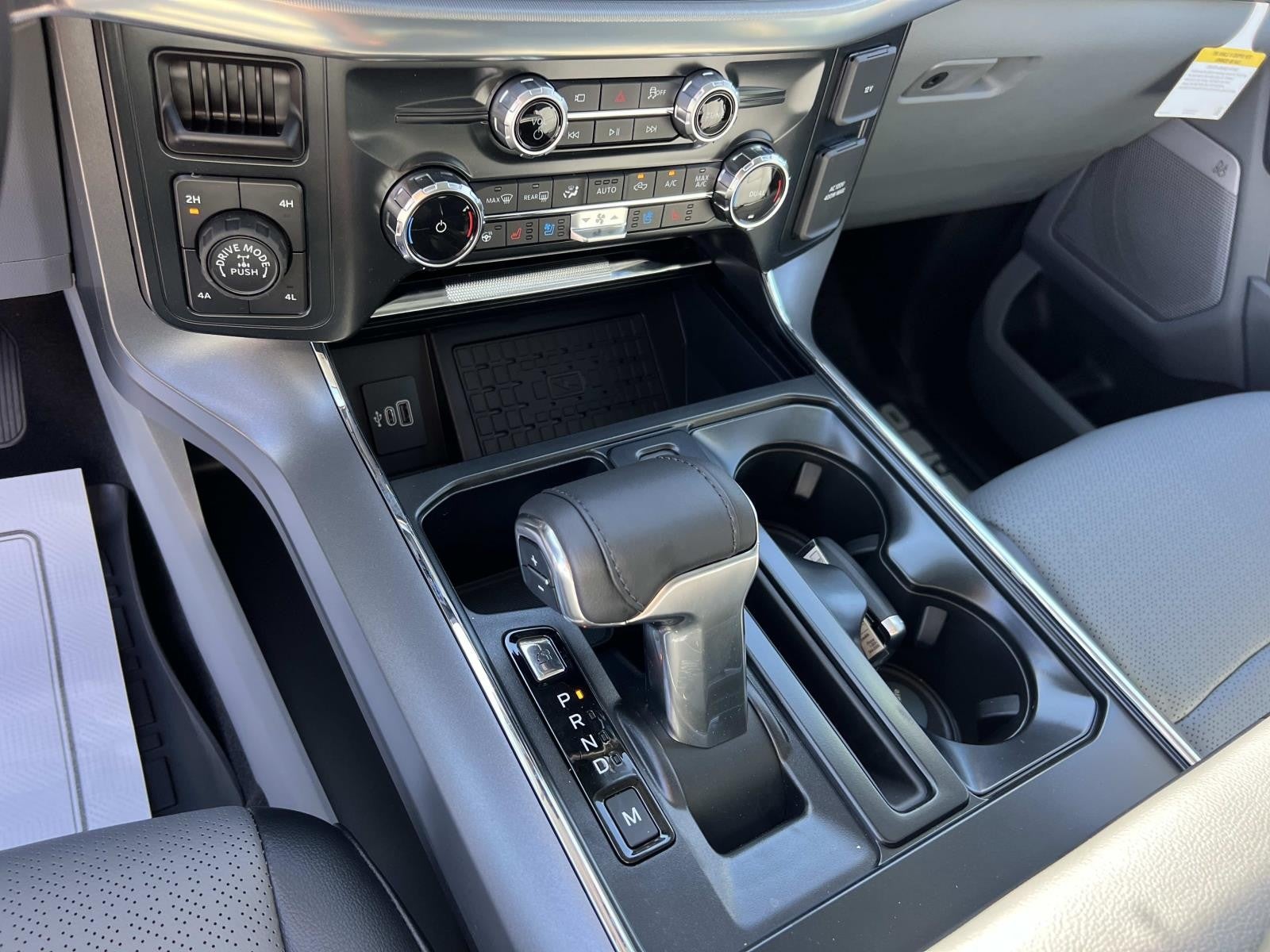 2025 Ford F-150 LARIAT 4WD SUPERCREW 5.5'